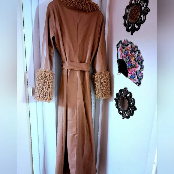 Fashion Nova Tan Trench Coat with Faux Fur Trim - Picture 5 of 7